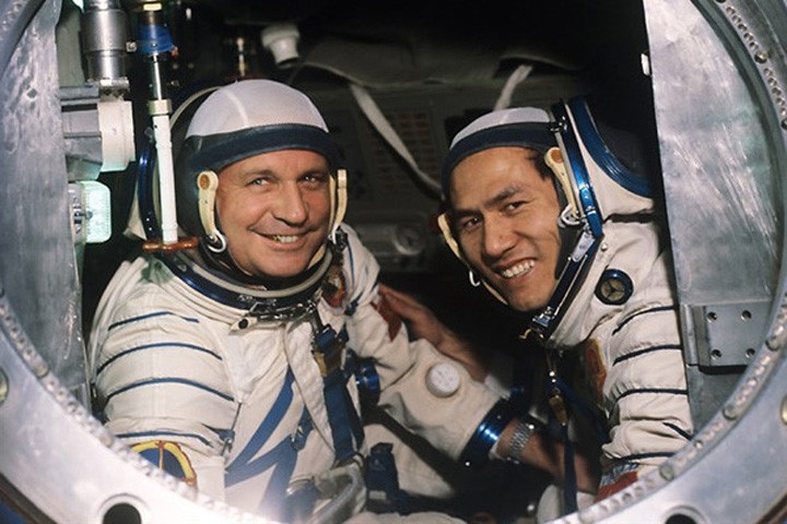 Memorable images showcase local astronaut in space